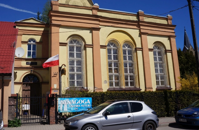 Milion na barczewską synagogę